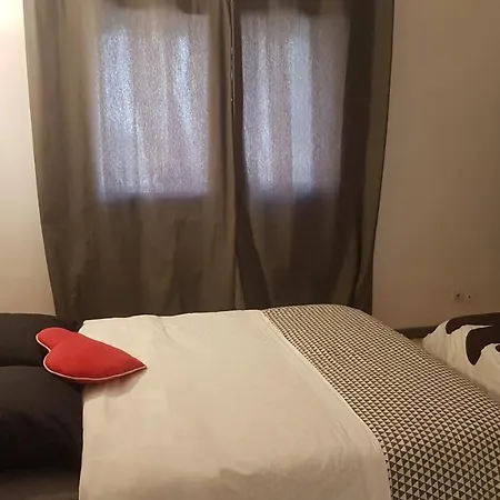 Simple Entier 1 Ch A Ch-gontier 1er Ou 2eme Etage * Château-Gontier