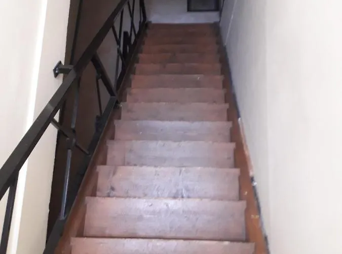 Simple Entier 1 Ch A Ch-gontier 1er Ou 2eme Etage * Château-Gontier